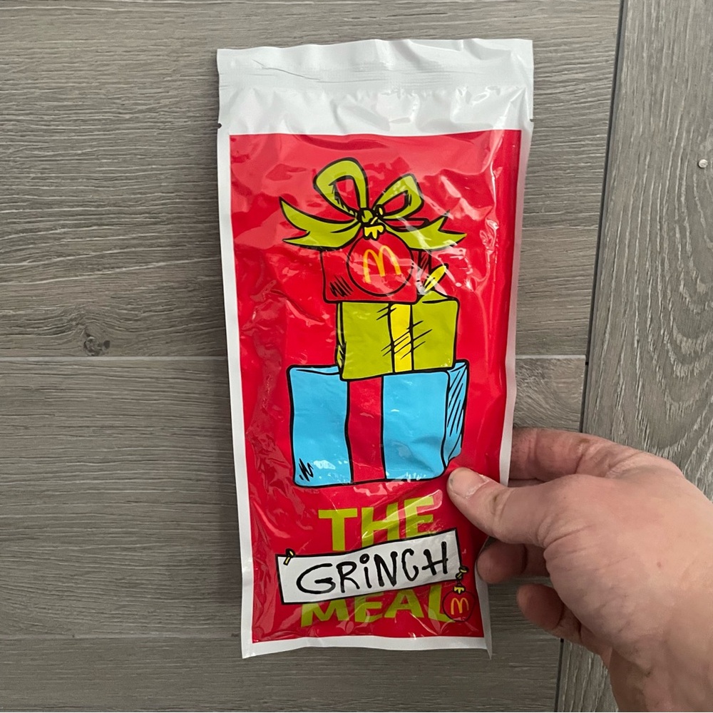 McDonald’s Grinch Socks Blue Unopened